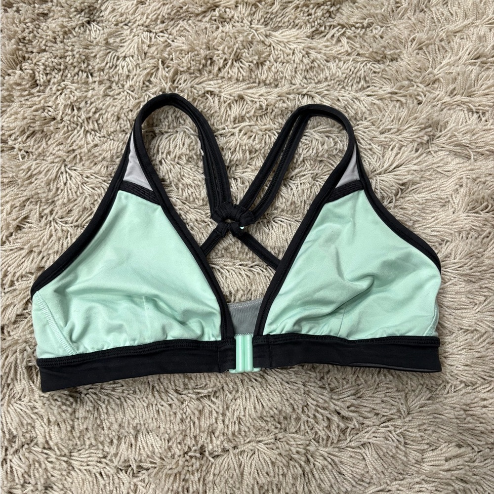 LULULEMON ~ razorback sports bra ~ size 8